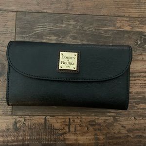 Dooney And Bourke Black Wallet